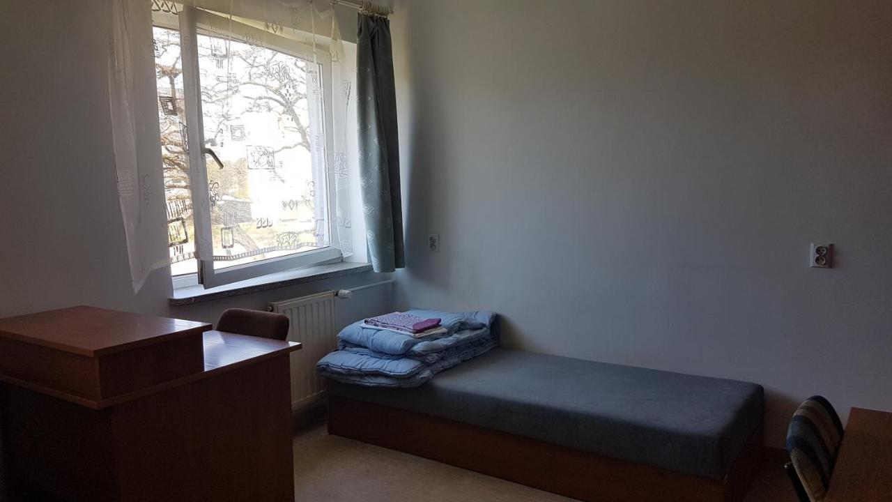 Hostel Dom Studencki Nr 11 Brzezno