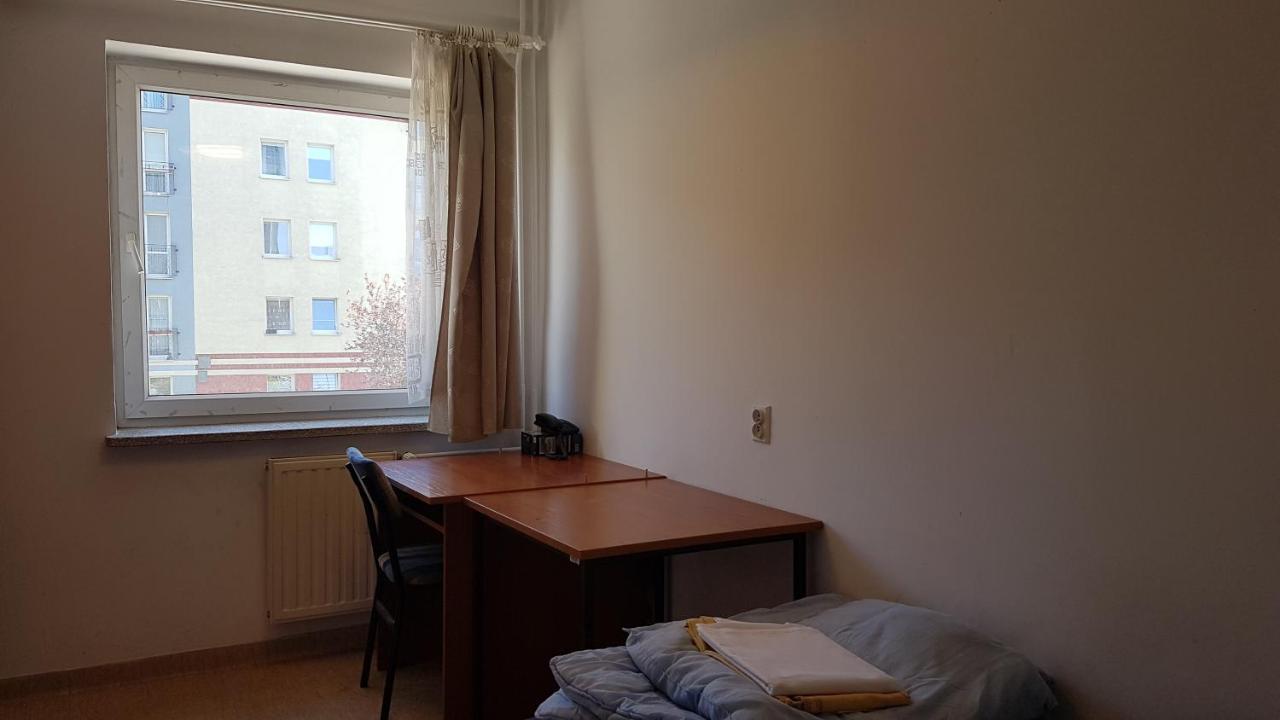 Dom Studencki Nr 11 Brzezno Hostel